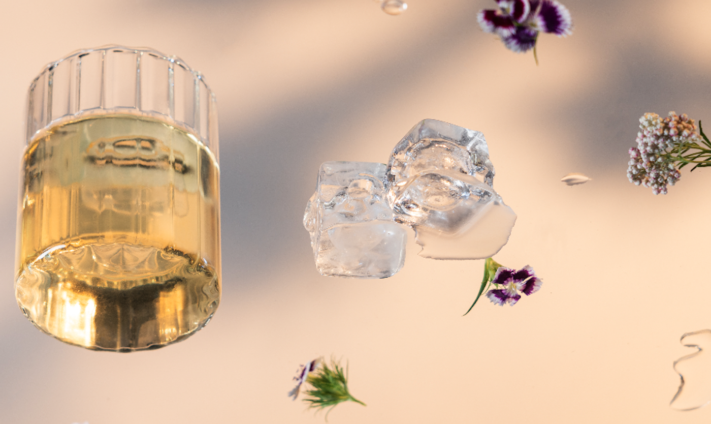 Cold herbal tea recipe - Remedium no. 6 - Relaxation Cold herbal tea recipe - Remedium no. 6 - Relaxation