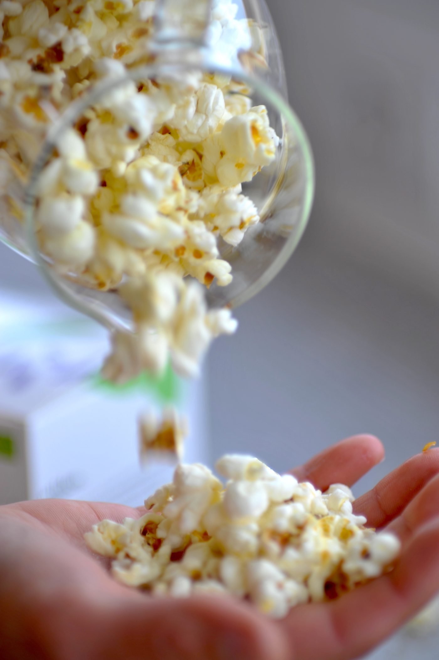 Popcorn + Remedium Herbal Tea No. 6 - Relaxation